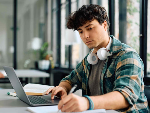 Études à distance : les vrais conseils d'une étudiante qui est passée par là